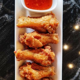 น่องไก่ทอดเกลือ