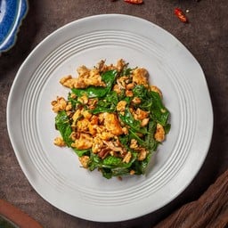 ใบเหลียงผัดไข่