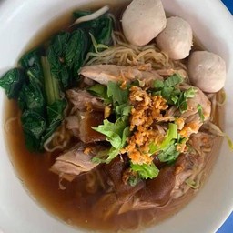 บะหมี่,ก๋วยเตี๋ยว + ขาหมู