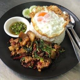 เนื้อตุ๋น หมูตุ๋น นายตี๋ สาขาเทพารักษ์