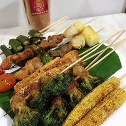 กะเพราพริกแห้งโครตพริก หม่าล่า ปิ้งย่าง หน้าบ้าน-แม่เหียะ