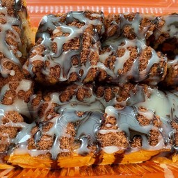 ขนมปังปิ้งเนยนม +โอวัลติน+ช็อคโกแลต ใหญ่ 2 ชิ้น