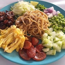 ร้านคลุกกะปิ by anny