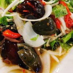ยำไข่เยี่ยวม้า