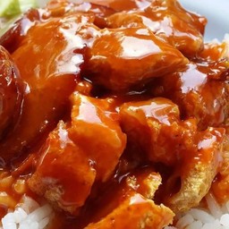 ข้าวหมูแดงหมูกรอบ