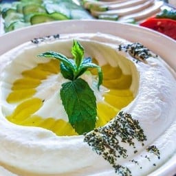 Royal Hummus Onnut 7