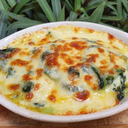 ผักโขมอบชีส