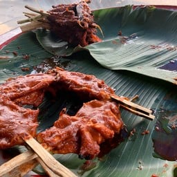 ก๊ะไลไก่ย่างทรงเครื่อง