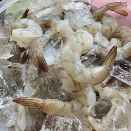 กุ้งสด ๆ 4ตัว