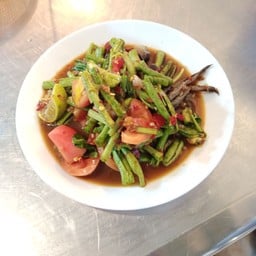 อีสานนั่งชิว ( ส้มตำ ยำ อาหารตามสั่ง )
