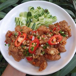 ไก่กรอบคั่วพริกเกลือ