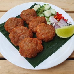 หมูสับปลาเค็มทอด