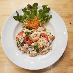 ยำไข่ขาวดาวอกไก่บดรวมมิตร