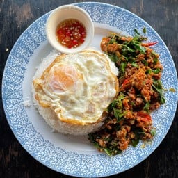 ผัดไทยนายบี