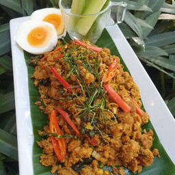 คั่วกลิ้งหมู+ไข่ต้มยางมะตูม