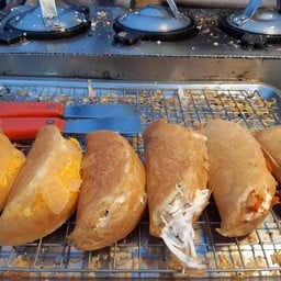ร้านขนมถังเศรษฐีทรูมณี ตลาดแม่ประคองลาดพร้าววังหิน