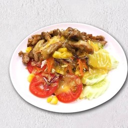 สลัดเนื้อโคขุน