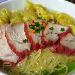 บะหมี่เก๊ยวหมูแดงแห้ง