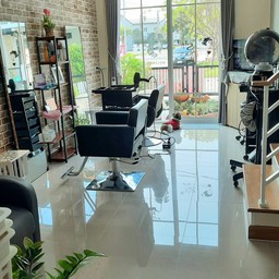 ร้านเสริมสวยสไตล์เกาหลี ที่หมู่บ้านโกลเด้นทาวน์ พหลโยธิน-สะพานใหม่ สวยใสราคาเบาๆ