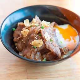 ข้าวหน้าเนื้อBBQ