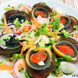 ยำไข่เยี่ยวม้า