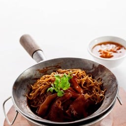 ขาห่านอบบะหมี่