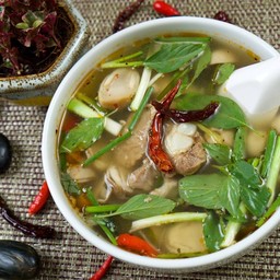 ต้มแซ่บซี่โครงหมูกระดูกอ่อน
