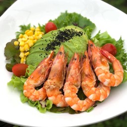 สลัดอาโวคาโดกุ้งแซ่บ