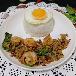 กระเพราโบราณสูตรพริกแห้ง-รามคำแหง107