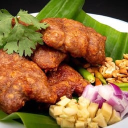 แหนมย่าง