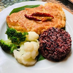 ไข่เจียวแหนมเห็ด