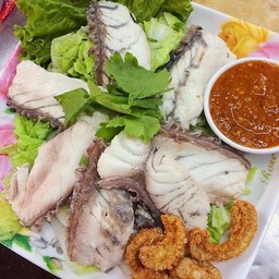 ปลากะพงลวกจิ้ม