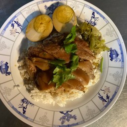 ข้าวขาหมูตัวอ้วน ( พิเศษ)