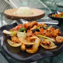 ไก่ผัดเม็ดมะม่วงหิมพานต์