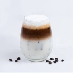 มัคคิอาโต้ (Macchiato)