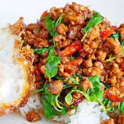 ข้าวกะเพราหมูสับ