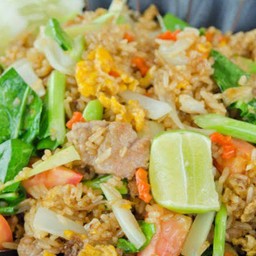 ข้าวผัดหมู
