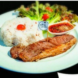 ข้าวสเต๊กเนื้อริปอาย