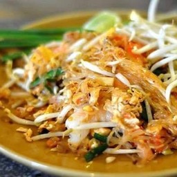ผัดไทวุ้นเส้นพิเศษ