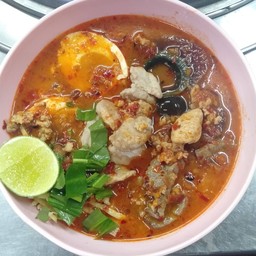 โจ๊กหมูต้มยำสองสหายไข่เค็ม+ไข่เยี่ยวม้า