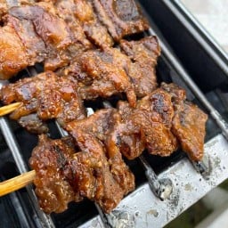 ย่างหน้าเตา (เนื้อโคขุน หมูปิ้ง ลูกชิ้นเนื้อ-หมู)