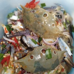 ร้านก้อยยำปู