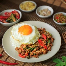 ข้าวกระเพรา