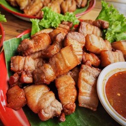 หมูสามชั้นทอดน้ำปลา