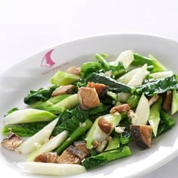 ผัดผักคะน้าปลาเค็ม