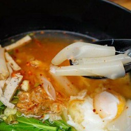 ก๋วยจั๊บเส้นใหญ่ หมูยอ+กระดูกหมู