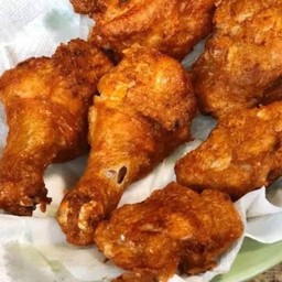 น่องปีกบนไก่ชุปแป้งทอด 4  ชิ้น