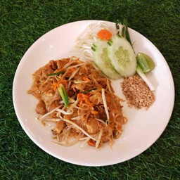 ผัดไทย (Stir Fried Noodle)