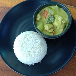 ข้าวแกงเขียวหวานไก่