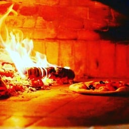 Maleena Wood Oven Pizza